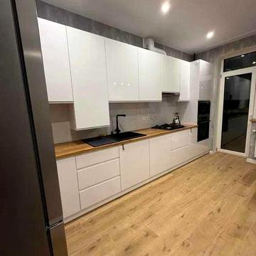 Сімейна вул., 3