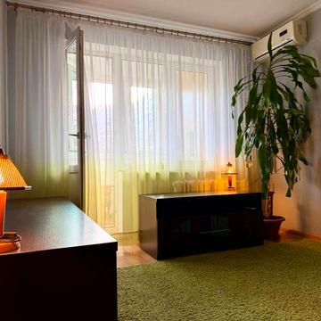 Аренда 2х ком квартиры ул. Янтарная,81