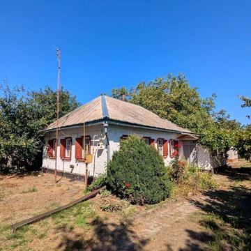 Будинок з газовим та пічним опаленням в Топилівці в гарному ста