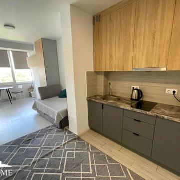 Академіка Шалімова вул., 70/2