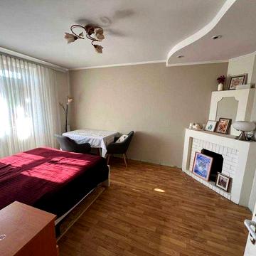 Здається 2 кімнатна квартира!