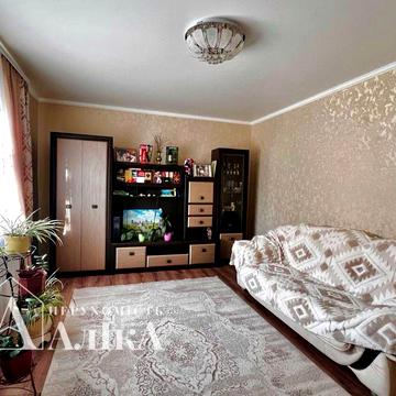 Продам велику 3-кімнатну квартиру з ремонтом в затишному місці