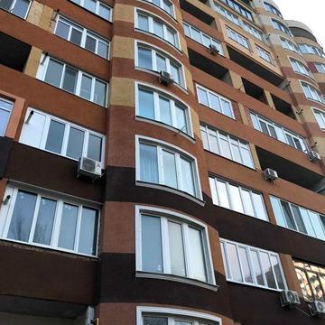 Продам 2 ком. квартиру в кирпичном доме. Парк. Море.