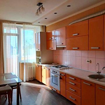 Терміново здам 2-кімнатну квартиру по вул. Ватутіна, 99.