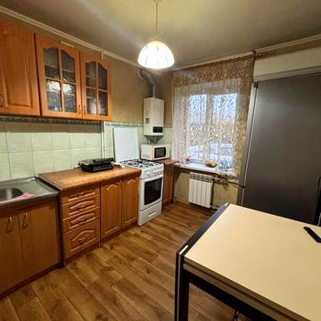 Мольєра вул., 77