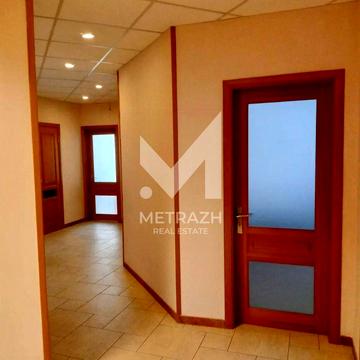 Чудова пропозиція! 4-кімнатна квартира 160 м² вул. Раїси Окіпної 4