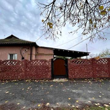 Продам 2-кімнатну квартиру в центрі Кобеляк, вул. Шевченка