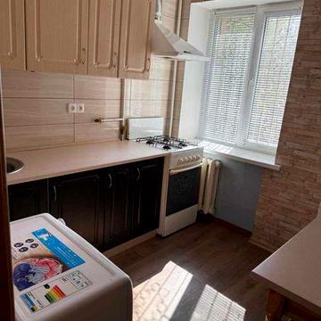 Здається 1 кімнатна квартира! Центр