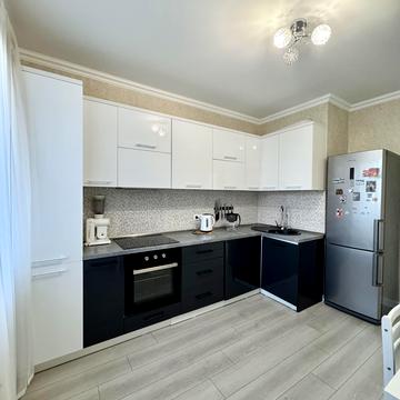 Перлинна вул., 7