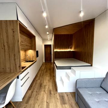 Естонська вул., 10