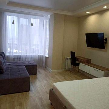 Сонячна вул., 4