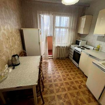 1 ком . на Таирова .