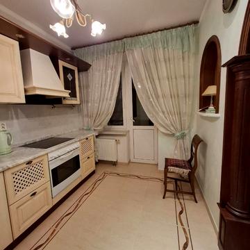 Лесі Українки бульв., 21