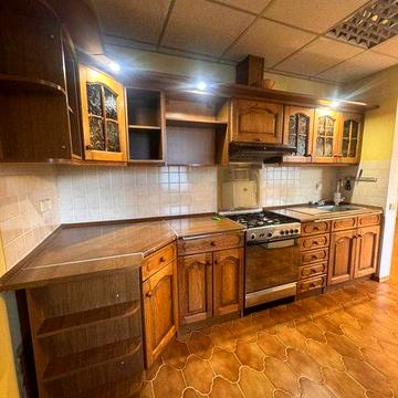 Продається простора 3- кім.квартира покращеного планування