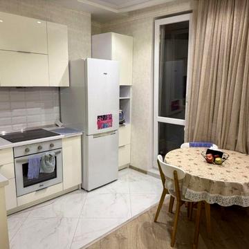 Сдам евродвушку ЖК Вернисаж/ Костанди 162/ Королева