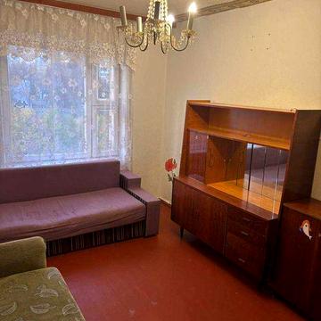 оренда 1 кімнатноі,  Виноградарь, вул.Ужвій,8а