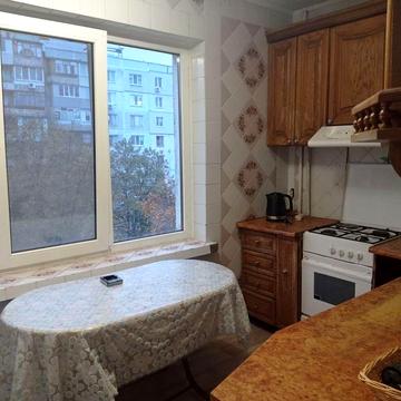 Для семьи или воен. 3х кімнатна Космос,"малина"вул.Європейська