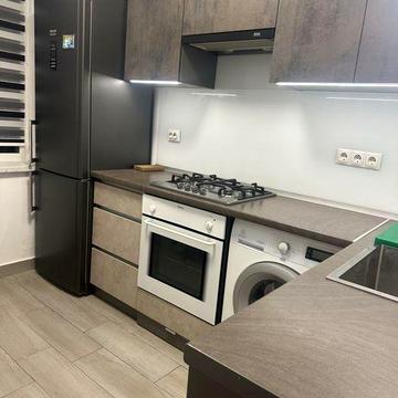 Оренда 2 кім кв по вул Пасічна