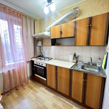 Здається 3х кімнатна квартира на Вишеньці