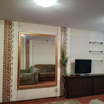 Новаторів вул., 9