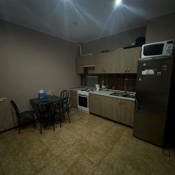 Мала Арнаутська вул., 105