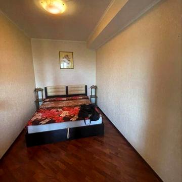 Продається 1-на квартира на Грушевського 7!