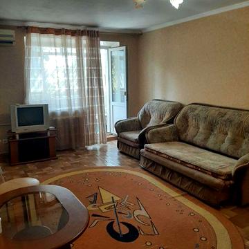 Аренда, 2-х кімн., 2/5 поверх, Привокзальная, все необхідне для життя.