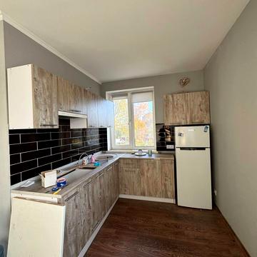 Бродівська вул., 50