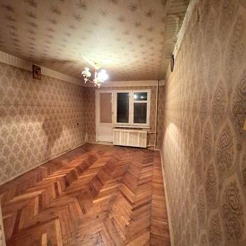 Продам 2к.кв Салтовка пр. Тракторостроителей-138в