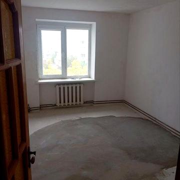 Продаётся 3 ком. киевского проекта  по ул.Клушина