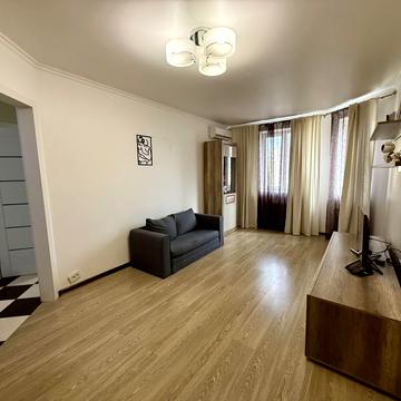 Боголюбова вул., 20