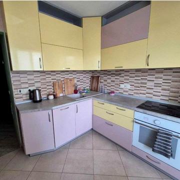 Лариси Руденко вул., 13