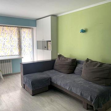 Продаж гарної світлої двокімнатної квартири студіо