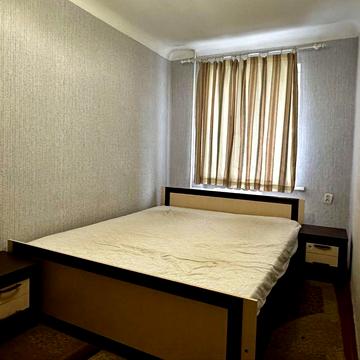 Двокімнатна на Степана Бандери