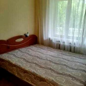 Сдам без риелторов 1 кв. метро Бот.сад, канатная дорога (связь Вайбер)