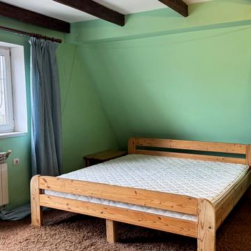 Колекторна вул., 1