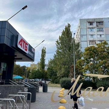 Продам 3-к.кв.4/9.Героїв 93-ї бр.44А