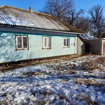 Продам будинок і земельну ділянку в с. Іванівці