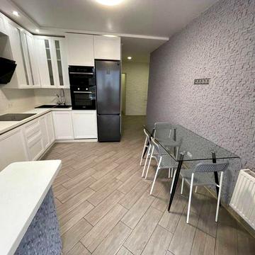 Оренда 2-во кімнатної квартира ЖК Фамілія з коморою ВЛАСНИК