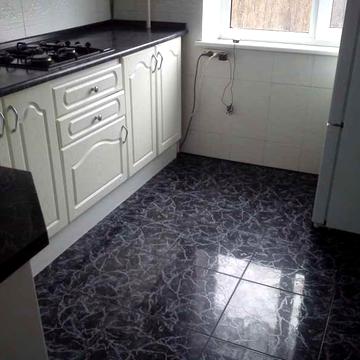 сдам 2 х к. Ген.Петрова Гайдара,8/9 эт., ремонт, мебель, техника