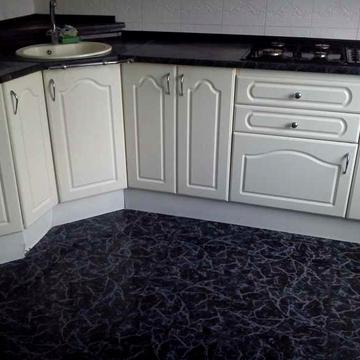 сдам 2 х к. Ген.Петрова Гайдара,8/9 эт., ремонт, мебель, техника