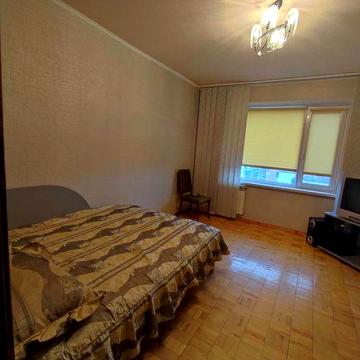 3-к  ст.м. Вирлиця, проспект Бажана 9