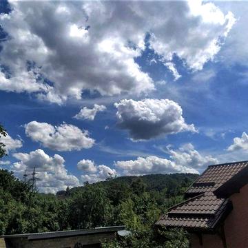 Продам 1-кімнатну квартиру по вул Владислава Веливока (Металістів)