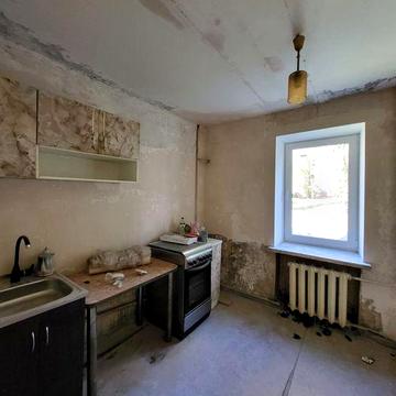 Продам 1 комн.кв в Заводском районе  /1 этаж из 9 / под ремонт