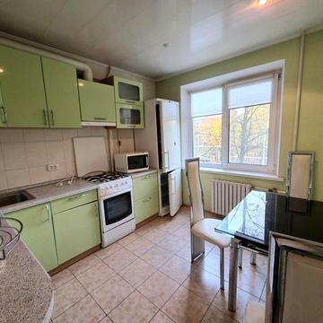 Оренда, Здам 2к ж/м Тополя, Панікахи, Варус