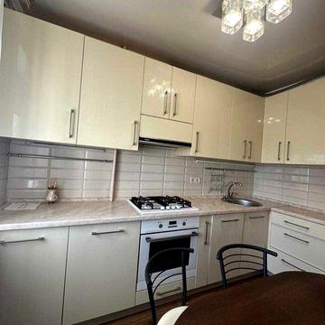 Продается полностью оборудованная 4-х комн. квартира. єОселя, госпрогр