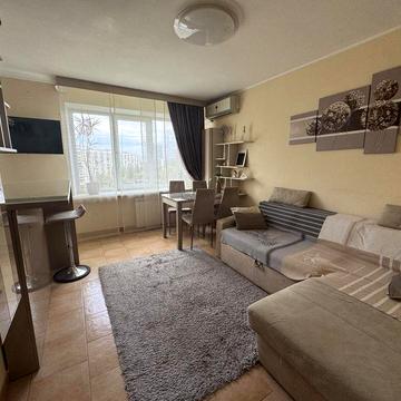 Оренда 3 кімнатної квартири біля метро Дарниця