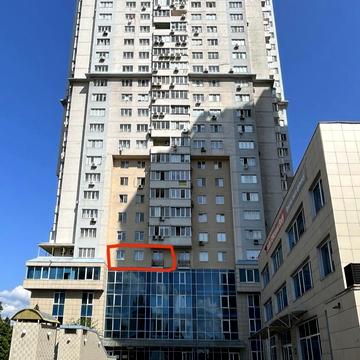 Юрія Шумського вул., 1