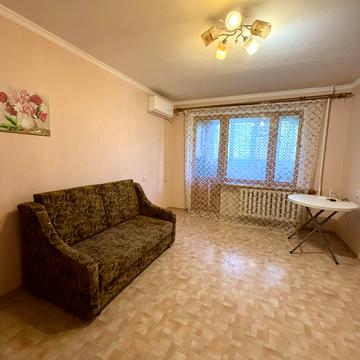 Надії Алексєєнко вул. (Чичеріна), 106