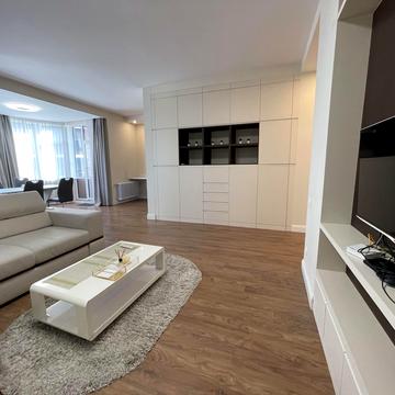 Лесі Українки бульв., 7-А